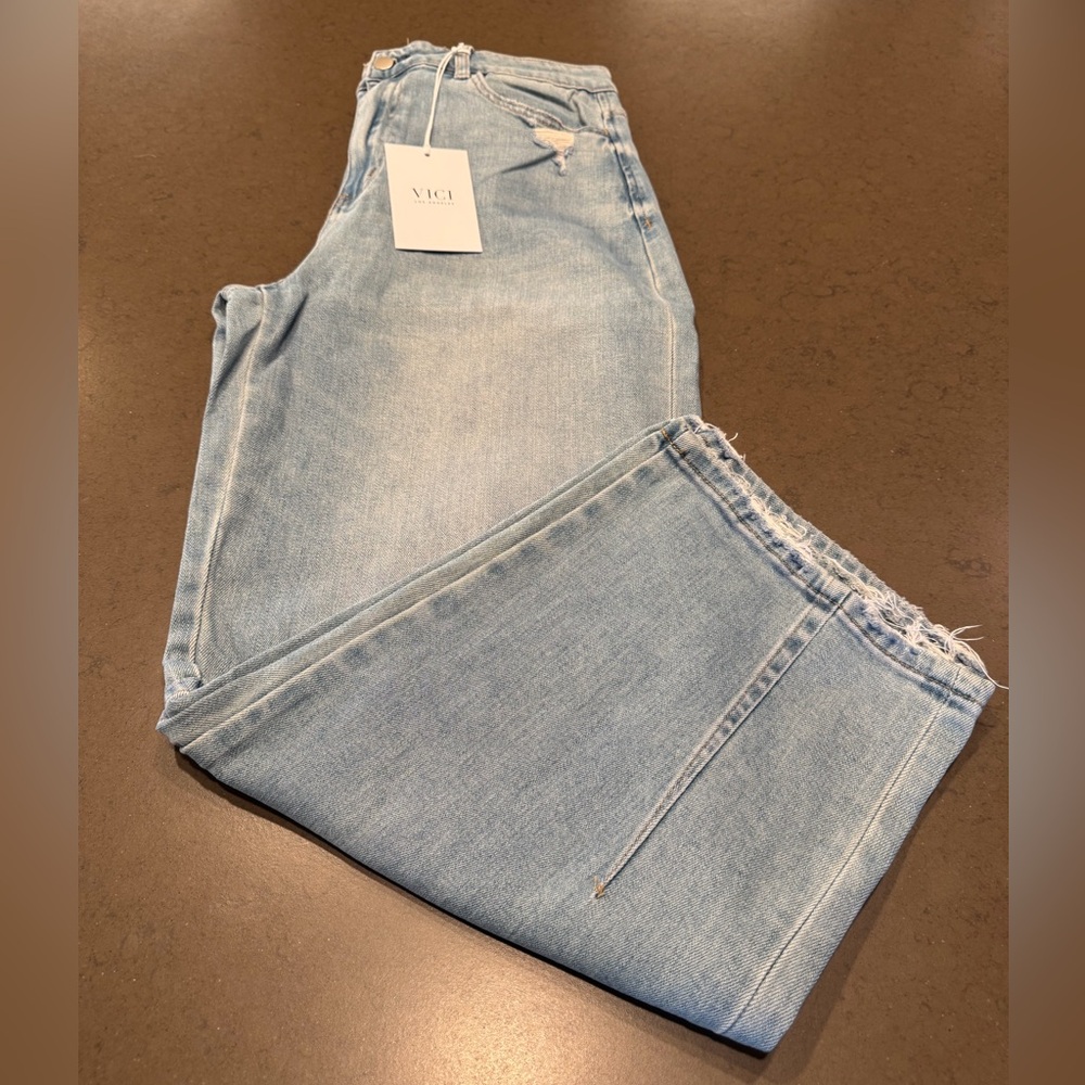 NWT Evangelina Distressed Barrel Jeans Sz: 29 & 31 - Picture 6 of 16